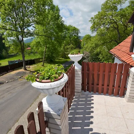 Nyaraló Idyllic With Private Pool In Trebusin Czech Republic Horní Týnec